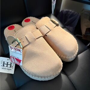 Haute Hippie Women’s Beige Suede Slippers